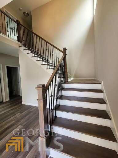 Building Photo - 978 Valley Rock Dr