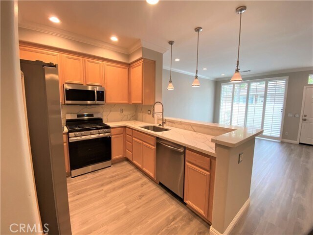 Building Photo - 815 Taos Way