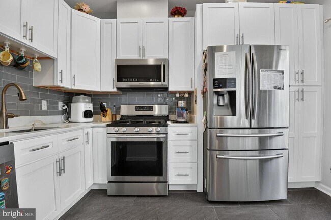 Foto del edificio - 2921 Deer Hollow Way