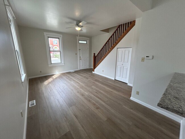 Foto del edificio - 1039-1039 S 12th St