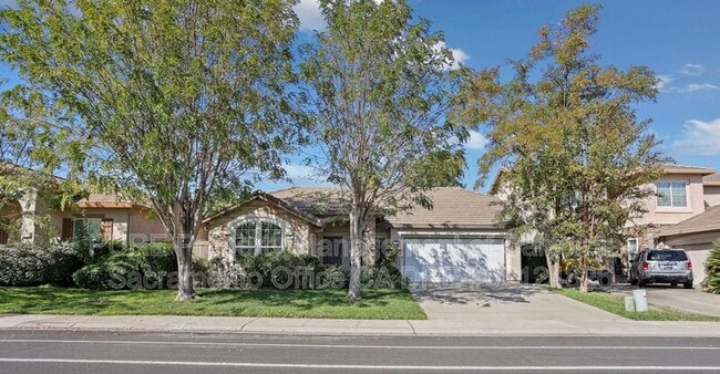 Building Photo - 2325 Mabry Dr