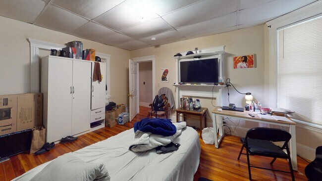 Foto del edificio - 23 Endicott Ave