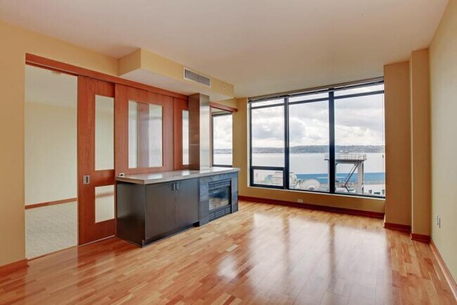 Building Photo - 1 bedroom in Seattle WA 98121