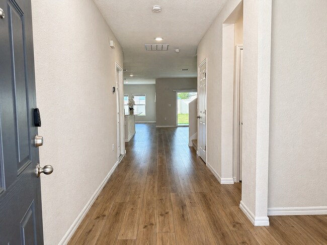 Foto del edificio - 1305 Current Pl