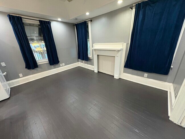 Foto del edificio - 537 E 37th St