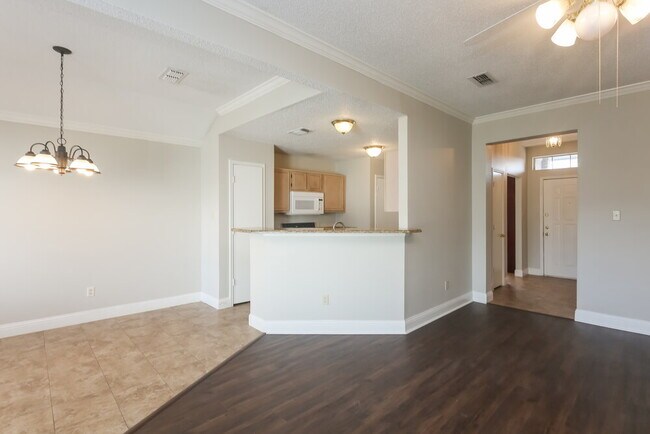 Building Photo - 2524 Park Valley Dr