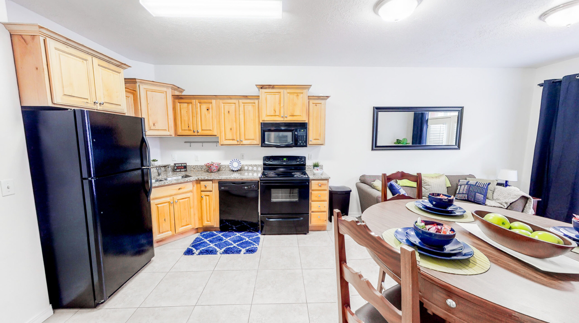Kitchen - 1340 N Freedom Blvd