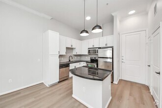 Building Photo - 6363 San Felipe St