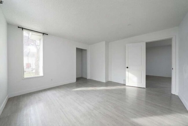 Building Photo - 2012 N Cincinnati St