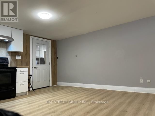 Building Photo - 10 Coral Harbour Crescent
