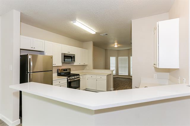 Foto del edificio - 1954 Pin Oak Ln