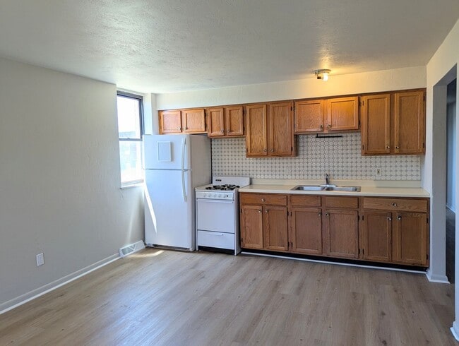 Building Photo - 3227 Hardie Wy