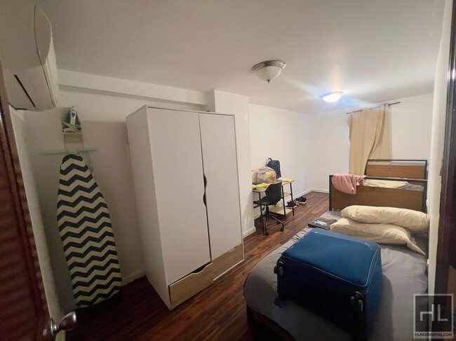 Foto del edificio - Two bed on 5th Avenue at 19th St.