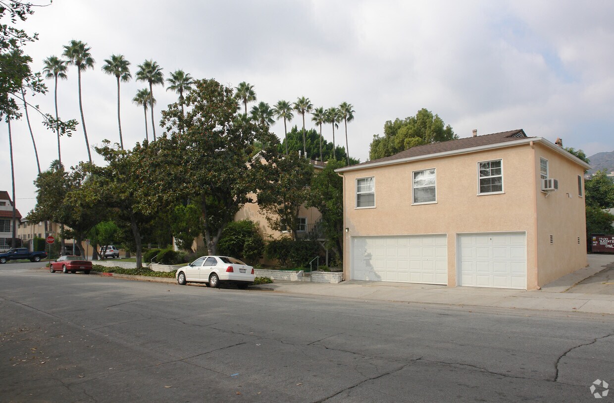 Building Photo - 1300 N Central Ave