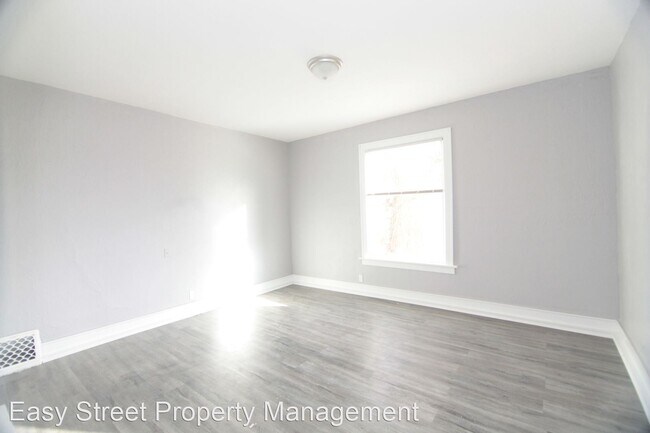 Building Photo - 3 br, 1 bath House - 820 Ripley St.