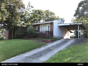 Building Photo - 1653 Downing Cir