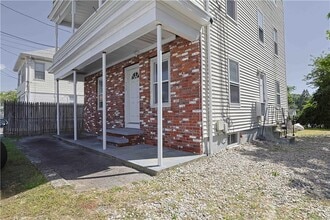 Building Photo - 156 Urban Ave