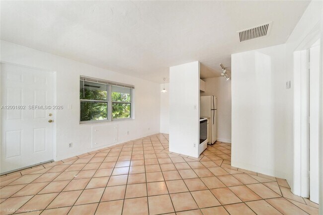 Foto del edificio - 924 NE 17th Terrace