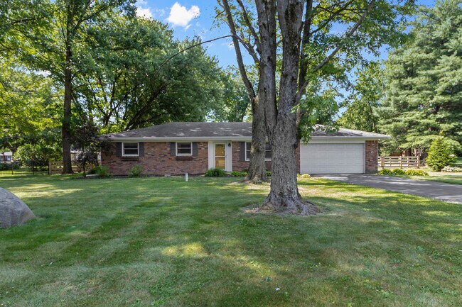 Foto del edificio - 820 Eaglewood Dr