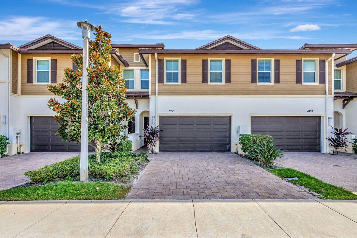 Foto principal - 4924 Pointe Midtown Way