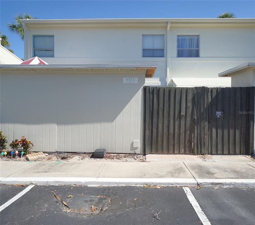 Foto principal - 4515 La Capri Ct