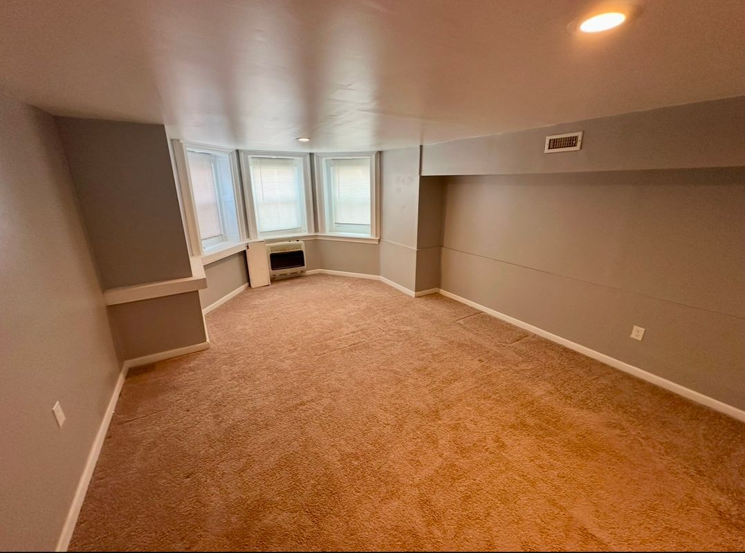 Foto principal - 120 Mohawk St
