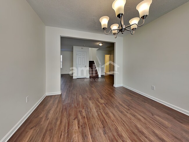 Foto del edificio - 4533 Hyperion Ct