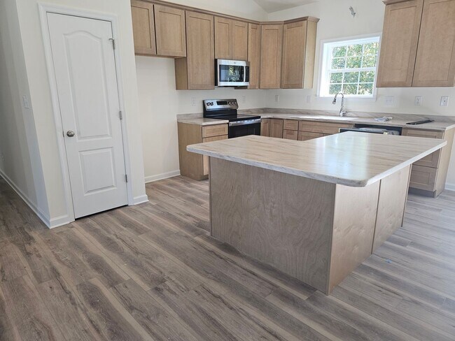 Foto del edificio - Brand New luxury home!