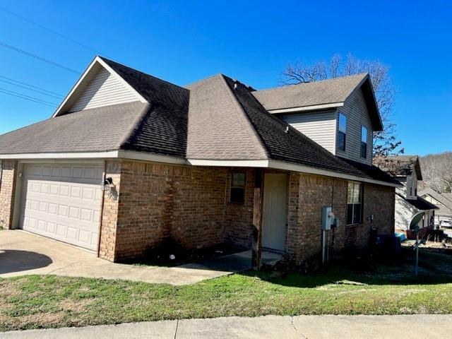 Primary Photo - 55 S Woodsprings Dr