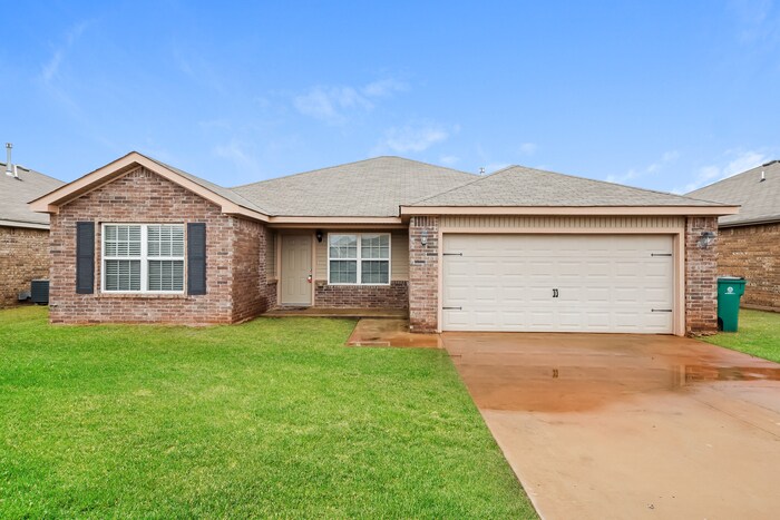 Foto principal - 9612 Evie Dr