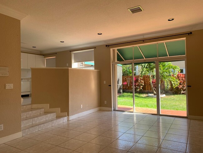 Foto del edificio - 9776 NW 30th St