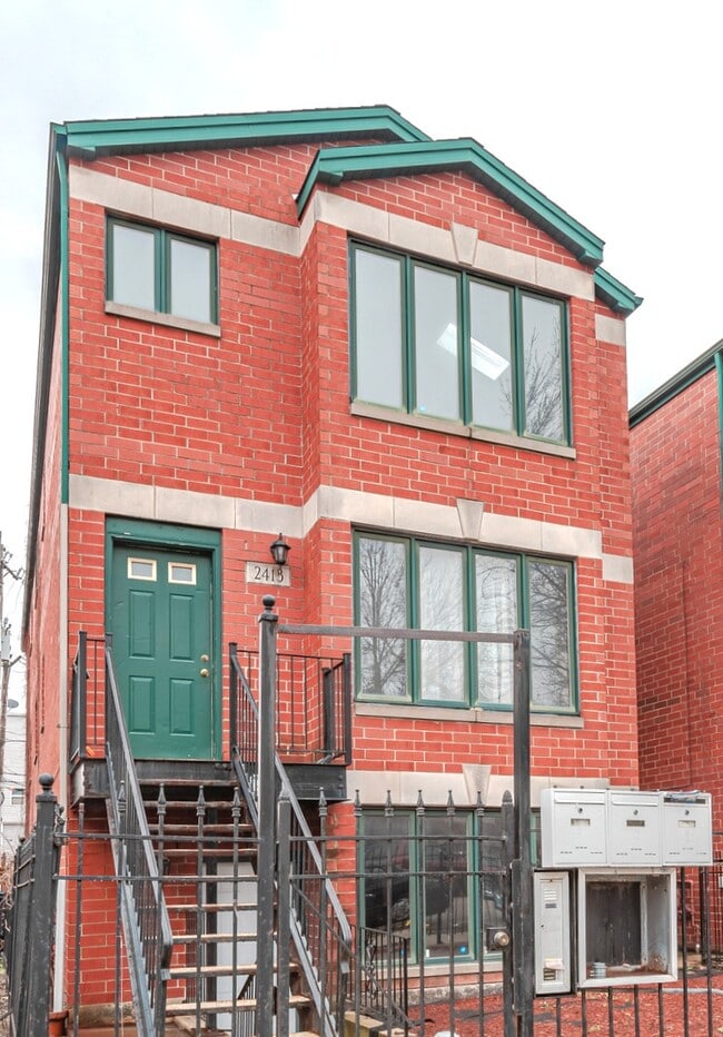 Building Photo - 2413 W Taylor St