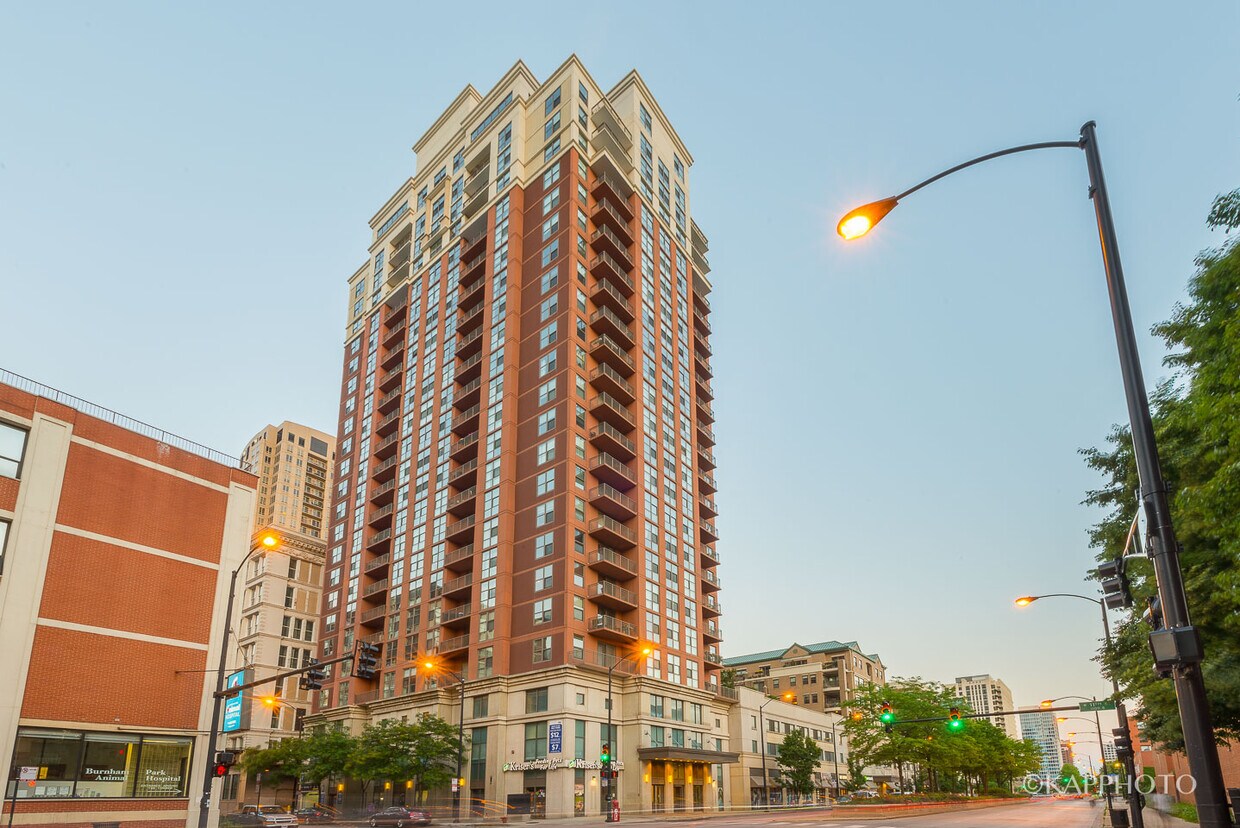 Foto principal - 1101 S State St