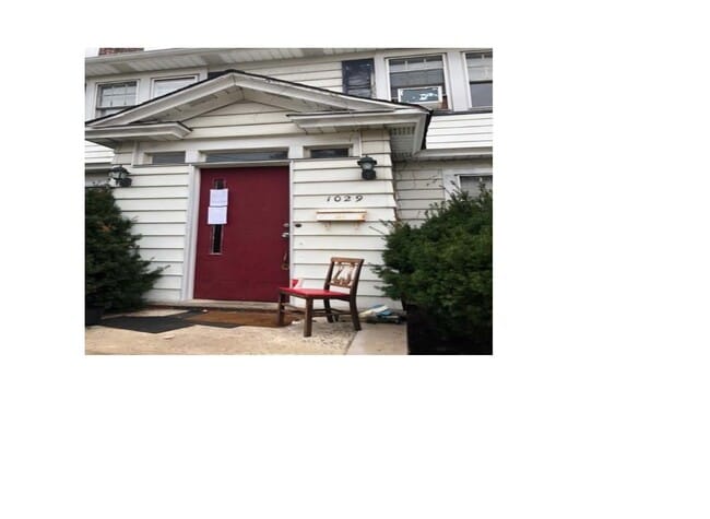 Building Photo - 1029 Kipling Rd