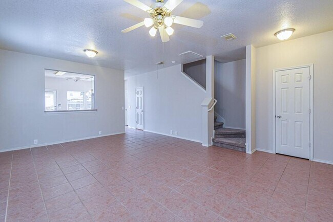 Building Photo - 29711 Valley Center Dr