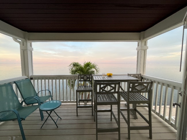 Building Photo - 5200 Coquina Key Dr SE