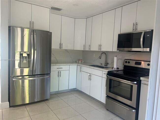 Foto del edificio - 13006 SW 47th Ter