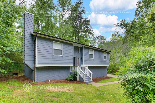 Building Photo - 6165 Queens Rd