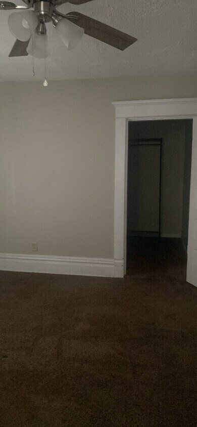Foto del edificio - 2508 Collis Ave