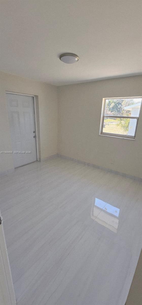 Foto del edificio - 338 8th Ave SW