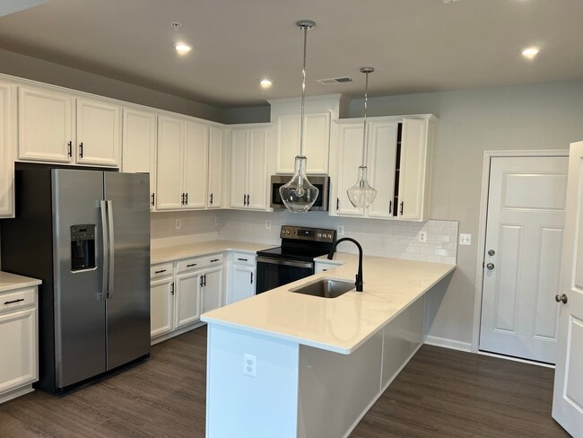 Building Photo - 9233 Magellan Pkwy