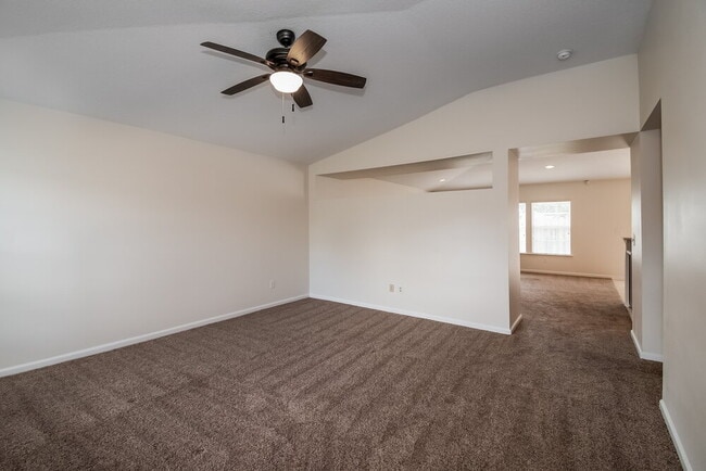 Building Photo - 1158 Summer Bluff Rd