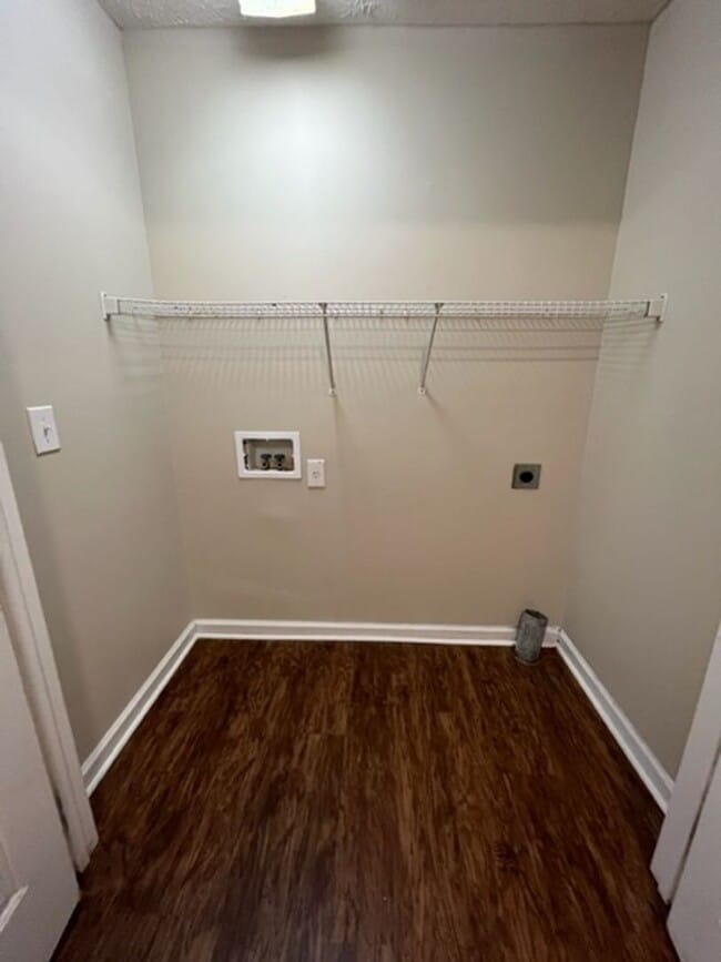 Building Photo - 3 Bedroom, 2 bathroom in Nicholasville!