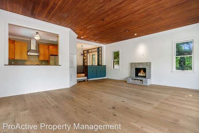Foto del edificio - 2 br, 2 bath House - 310 Arlington Dr