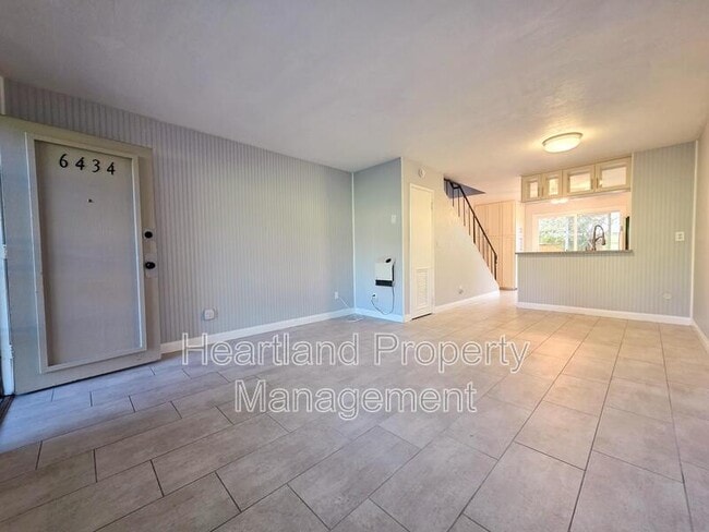 Foto del edificio - 6434 Bell Bluff Ave