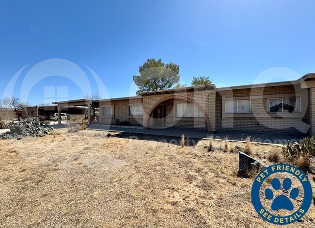 Building Photo - 9190 E Kayenta Dr