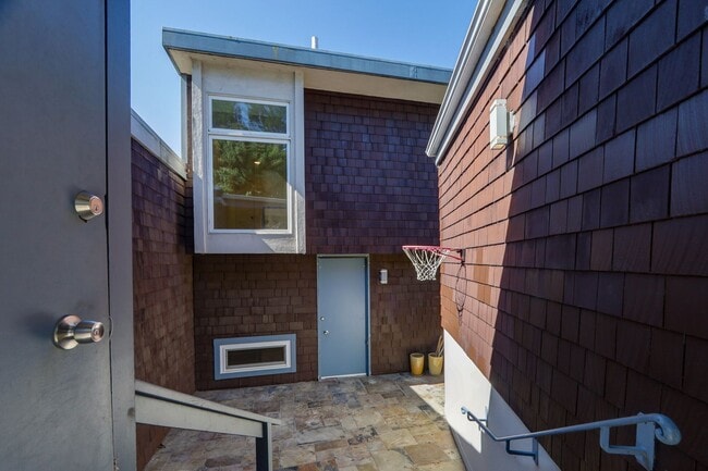 Building Photo - 4BR/3BA Diamond Heights View Home with EV Charger, Wine Cellar & 2-Car Garage | YouTube Tour