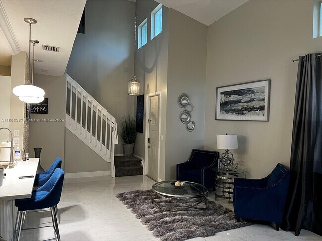 Foto del edificio - 12591 NW 57th Pl