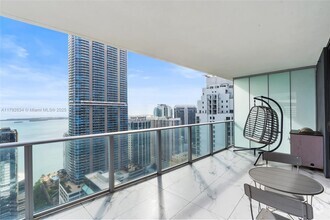 Building Photo - 1010 Brickell Ave