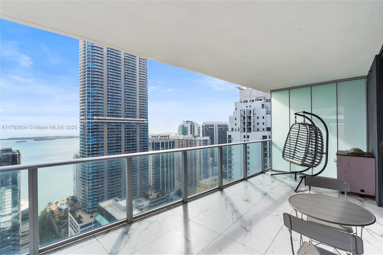 Foto principal - 1010 Brickell Ave